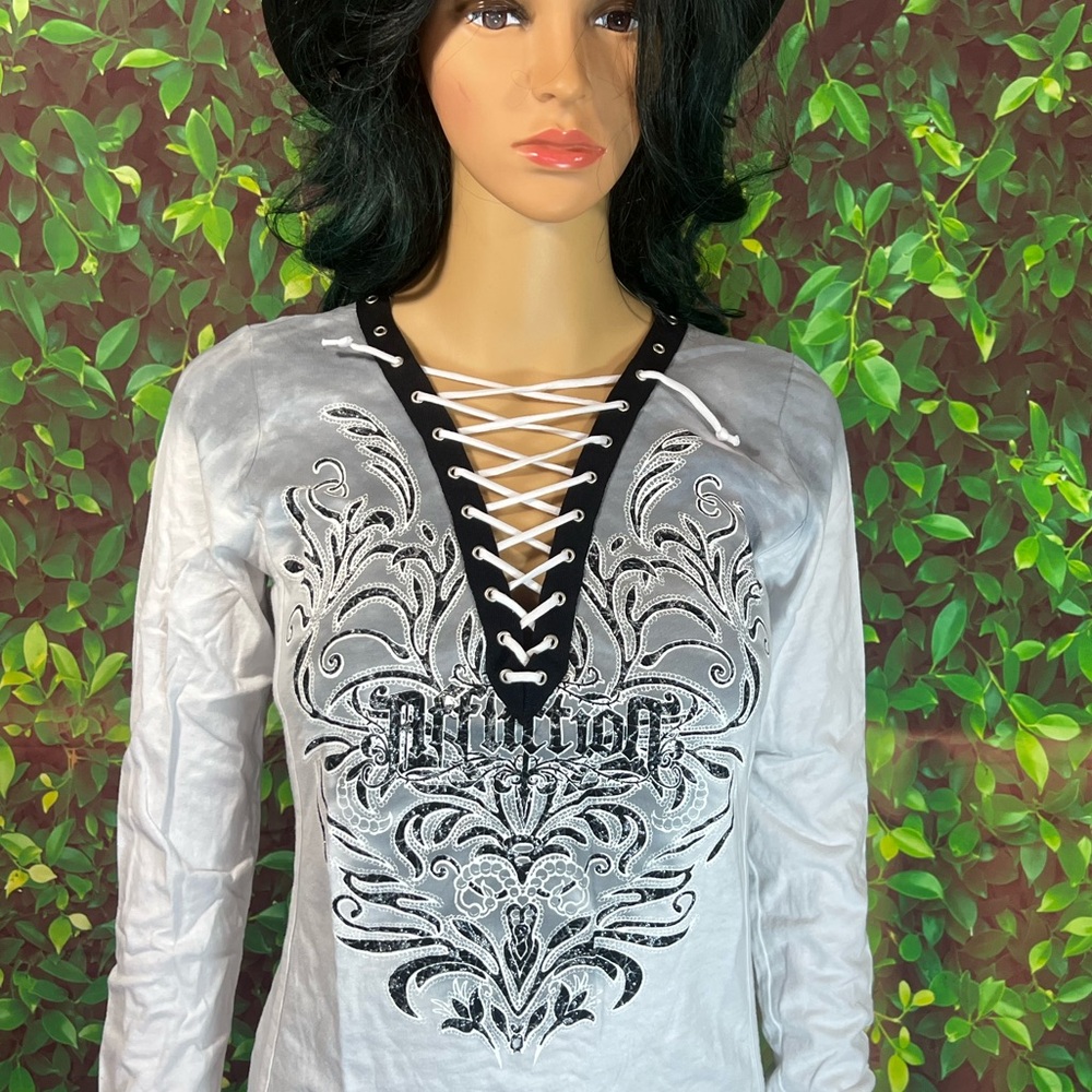 Affliction Women’s long sleeve sweater - Picture 11 of 15